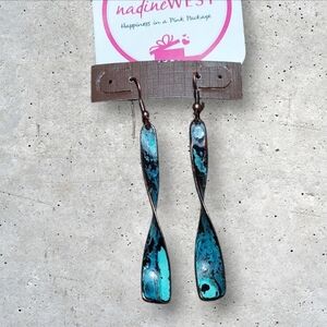 NWT Stylish Patina & Copper Twisted Earrings ~2 1/2"